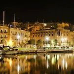 Stunning 1br In Charming Town Of Bormla By 360 Estates *