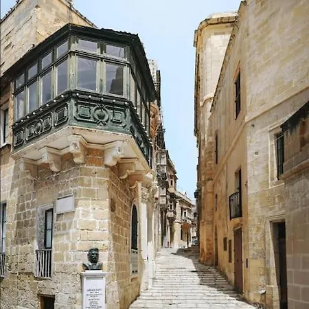 Stunning 1br In Charming Town Of Bormla By 360 Estates Lägenhet Cospicua