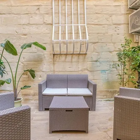 Stunning 1br In Charming Town Of Bormla By 360 Estates
