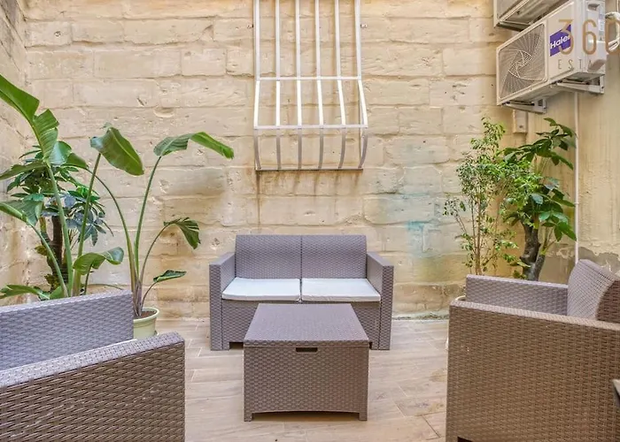 Stunning 1br In Charming Town Of Bormla By 360 Estates