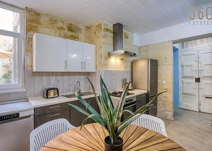 Stunning 1br In Charming Town Of Bormla By 360 Estates 아파트 *
